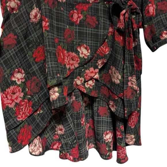 Torrid Black Floral Plaid Georgette Wrap Tunic Blouse Size 2 2XL - Picture 8 of 14